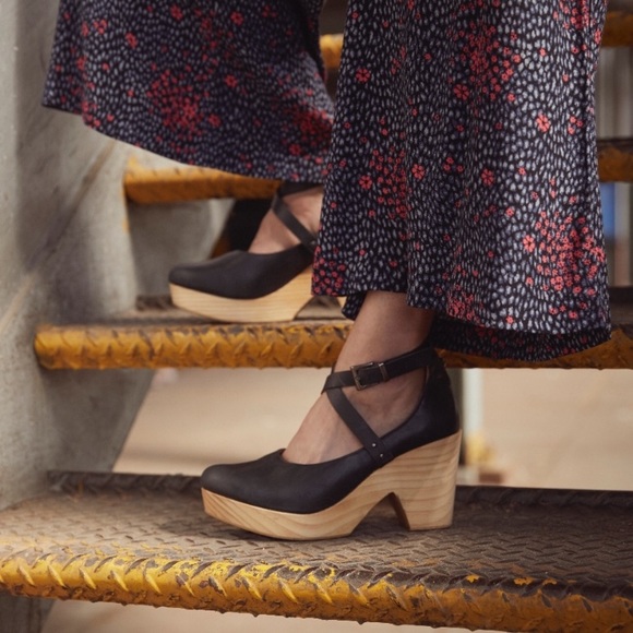 Free People Buena Vista Clog NWOT - Picture 2 of 8
